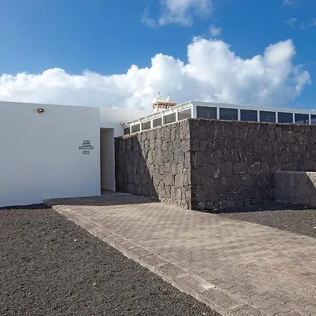 Lucia Playa Blanca (Lanzarote)